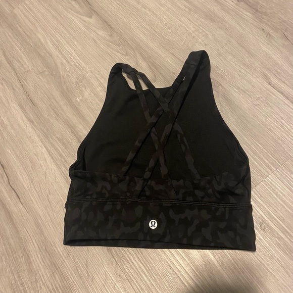 Lululemon high neck sports bra - Picture 2 of 2